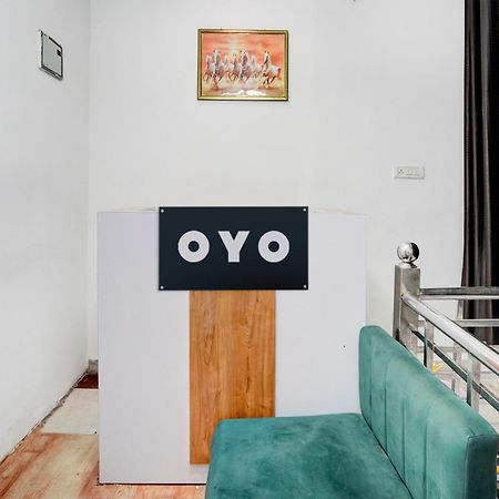 Hotel O Le Empire Stay House Нью-Дели Экстерьер фото