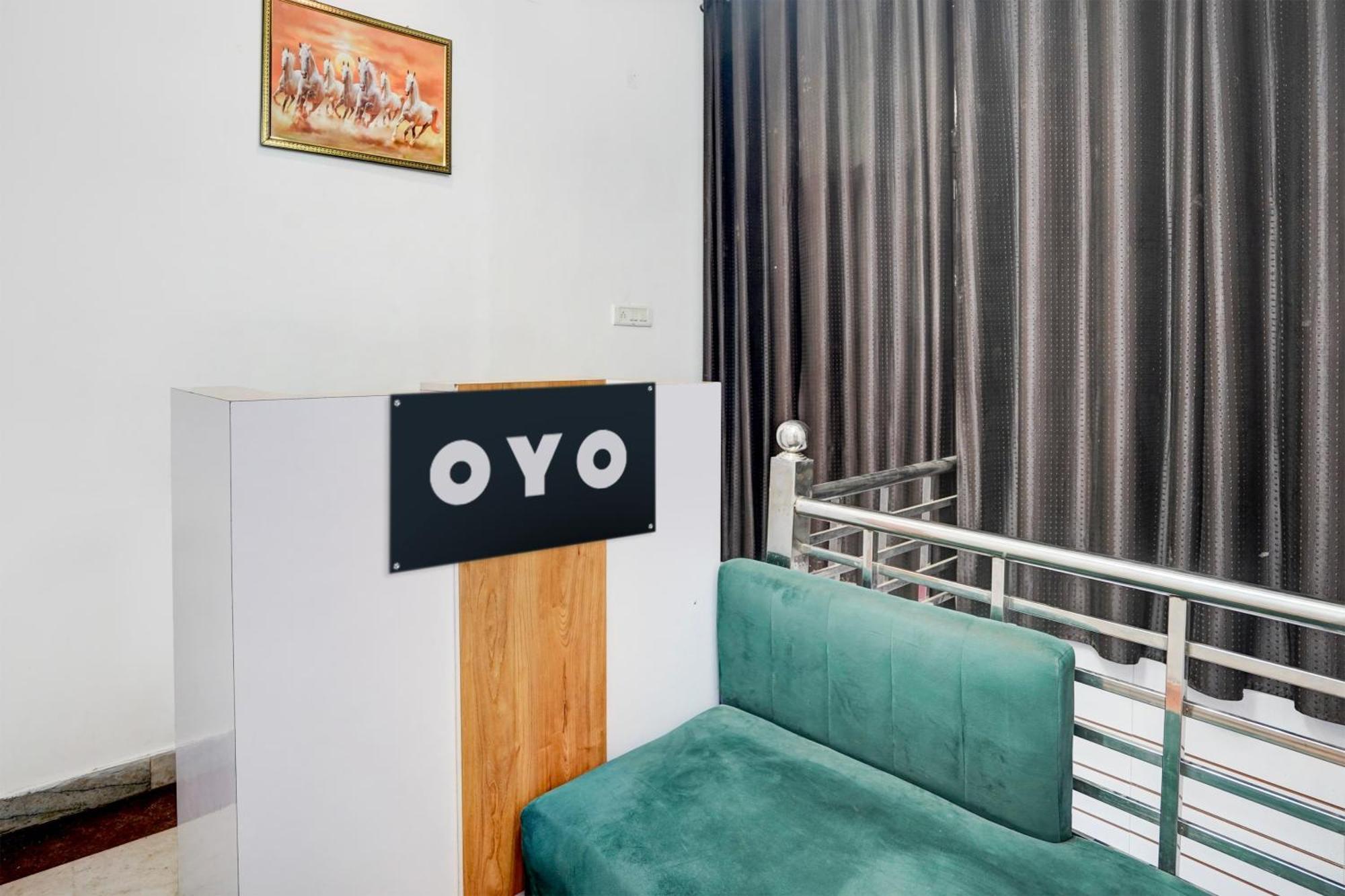 Hotel O Le Empire Stay House Нью-Дели Экстерьер фото
